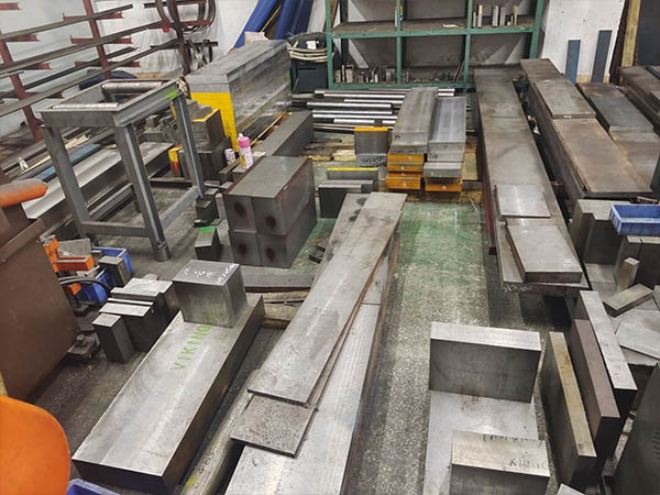 粉末高速鋼廠家的硬質(zhì)合金比高速鋼的優(yōu)勢(shì)